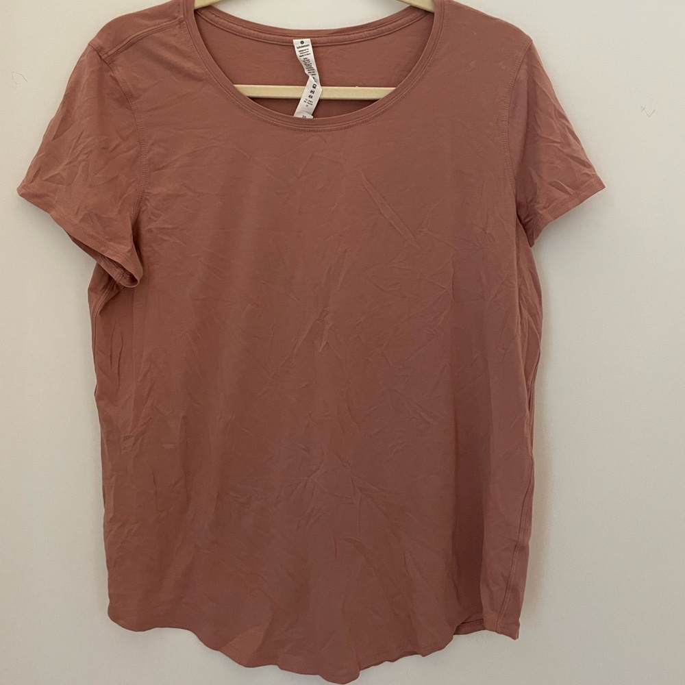 Lululemon top